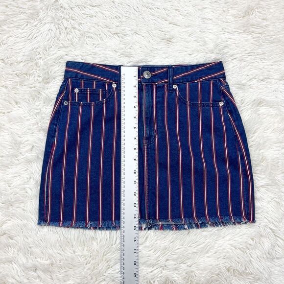 American Eagle Blue and Red Striped High Rise Mini Skirt Size 6 - Picture 4 of 9